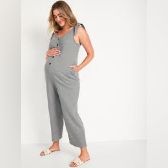 Old Navy Pants - Old Navy Maternity Tie-Shoulder Fleece Gray Jumpsuit Size Medium